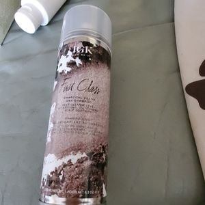 Dry shampoo amazing I own three amazing